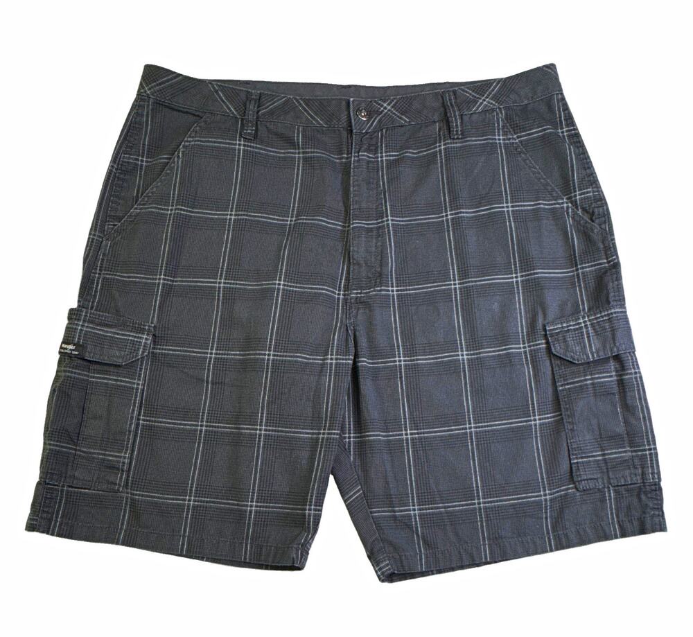 Wrangler Men’s Size 40 Gray Plaid Cargo Shorts Baggy Skater Utility Y2K Grunge